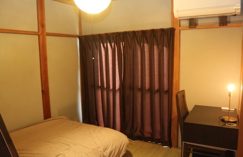 Ichinomiya House | A nostalgic space where an old house is revived an / Choseigun Chiba