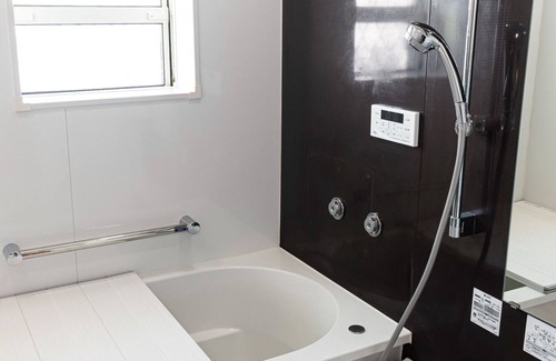 Numata House | A onestory 2LDK with a full kitchen perfect for f /Numata Gunma