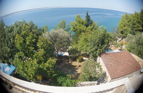 Starigrad House | A P A R T M E N T - 7 7 Private beach & swimming pool