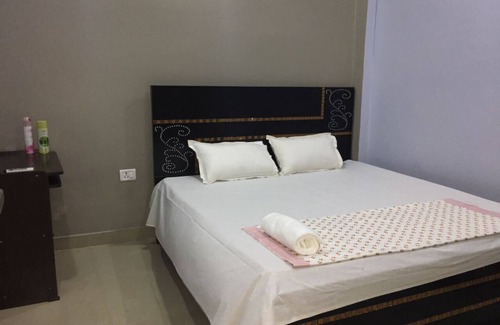 Janakpuri Apartment | A Perfect Place For A Comfortable And Memorable Stay