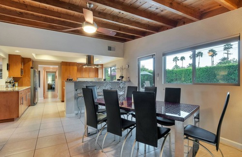 Palm Springs House | A Private Oasis in the Movie Colony