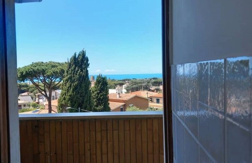 Lavinio Lido di Enea Villa | A quiet corner at the seaside