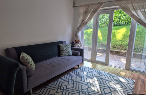 Grange Apartment | A quiet room in a two bed room flat
