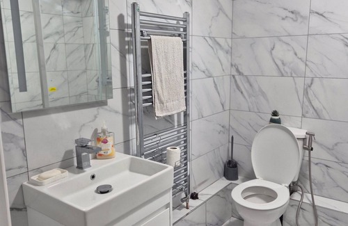Grange Apartment | A quiet room in a two bed room flat