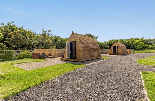 Crimdon Cottage | A quirky pod with one double and shower room.