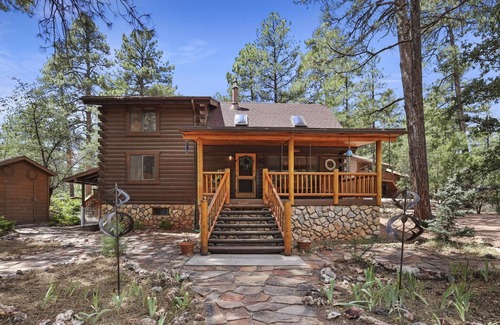 Pine Cabin | A real log cabin in the pines!