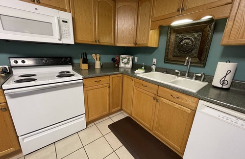 Lupton City House | A relaxing Mountain retreat - 15 - 20 minutes to downtown Chattanooga!