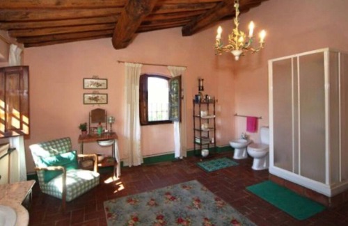Lari House | A renovated old farmhouse in Pisan Tuscany with large mineral pool