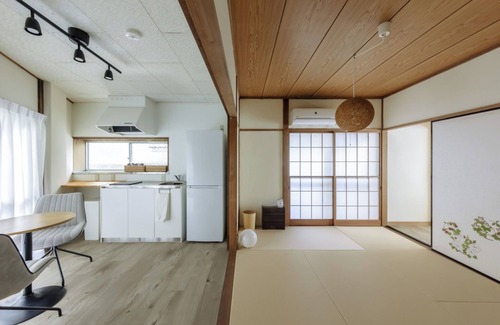 Atami House | A retro renovated house where you can relax in a q/Atami Shizuoka