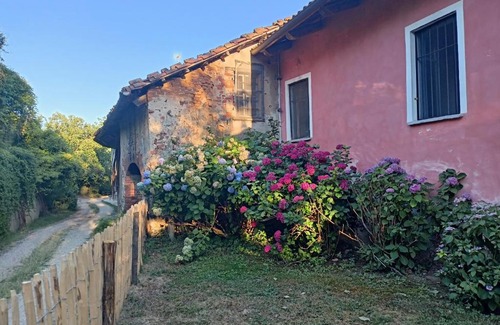 Pecetto Torinese House | A romantic suite in the countryside near Torino