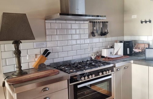 Linton Villa | A rustic Villa nestled between the local farms, great views, walks & bike rides