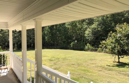 Cataula House | A Safe and private retreat/Red Roof Retreat/Ft. Benning/Callaway/Columbus