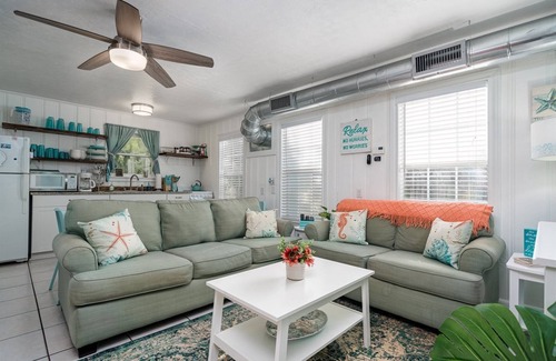 Fulton House | A Salty Texan - Sun Harbor Cottage 10 | Pool, Pier