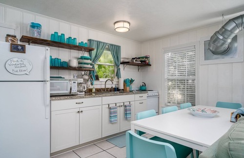 Fulton House | A Salty Texan - Sun Harbor Cottage 10 | Pool, Pier