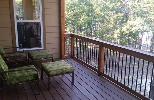 Lost Bridge Village House | *A Shore Thing * A Gorgeous Lakefront Home Steps Away From Beaver Lake