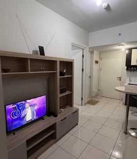 Bekasi Apartment | A Simple stay at SpringLake Apartment, Bekasi
