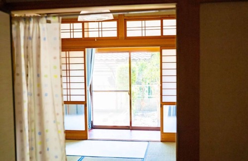 Uki House | A spacious house that can be rented out in its ent/Uki Kumamoto