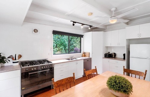 Jamieson House | A special place for families & travellers on the river bank in Jamieson town.