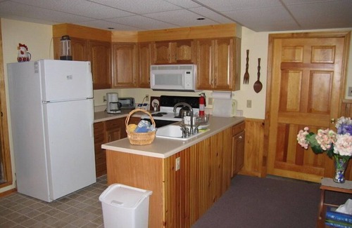 West Saugerties Apartment | A Spectacular 50 Mile View of the Hudson Valley in all seasons