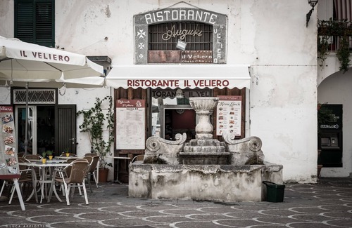 Atrani Apartment | A stone's throw from the sea .