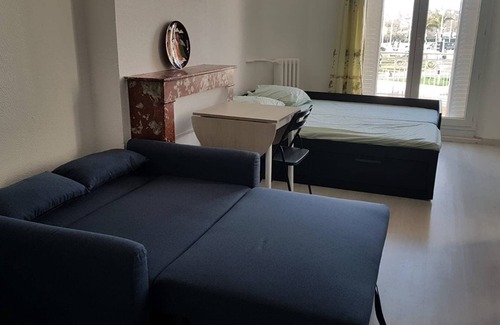 Le Mourillon Apartment | A studio with sea view for 2 people