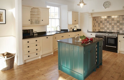 St. Agnes House | A substantial six double bedroom property located in the heart of St Agnes.