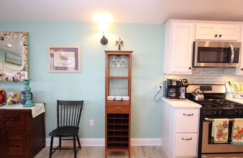 Broadkill Beach House | A terrific PET FRIENDLY AND WATERFRONT nightly retreat in Broadkill Beach! 3 Night rentals are being accepted the remainer of the year!