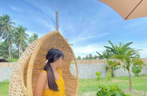 Carmen Villa | A Tropical Hideaway. 15mins drive from the city.