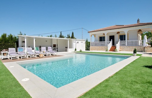 Rute House | A two-storey cottage with private garden and soothing privacy.