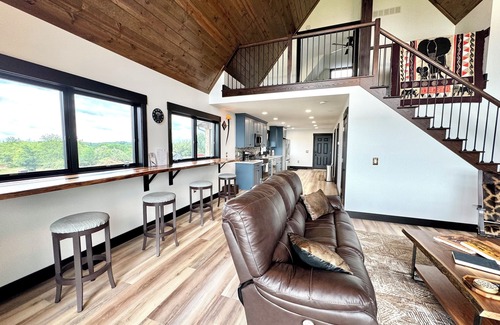 Dresden House | A unique modern farmhouse nestled on 67 rolling acres w/stunning views.