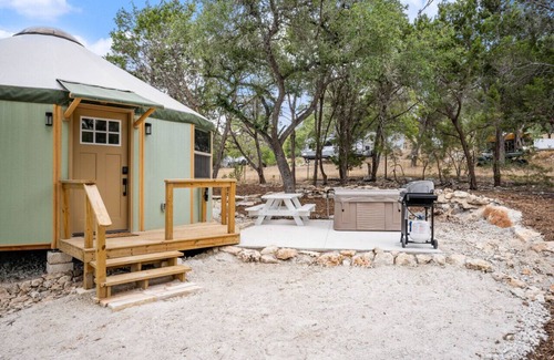 Canyon Lake RV Rental | A Unique Texas Hill Country Glamping Experience