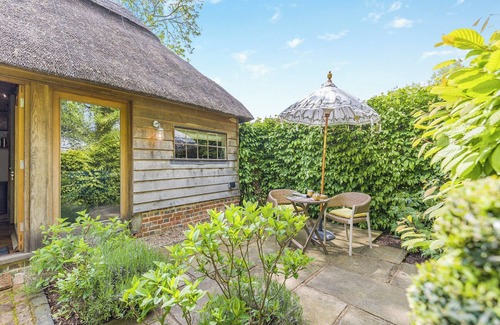Smarden Cottage | A very luxurious, one bedroom apartment in a stunning setting.