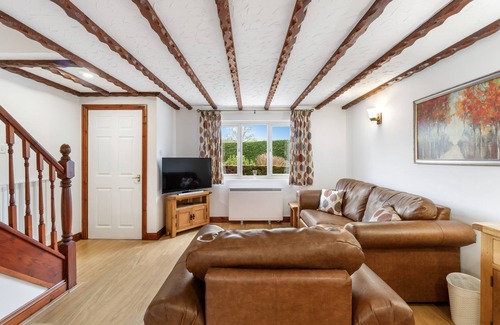 Saltash Cottage | A very spacious and versatile property suitable for couples, young families and those with an infant