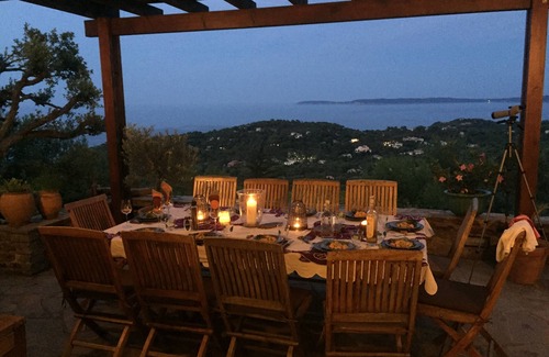 Cap Benat Villa | A villa situated in the private estate of Gaou-Bénat (var)