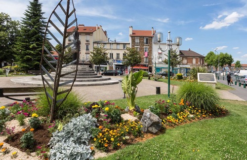 Sevran Apartment | A warm, quiet and practical nest