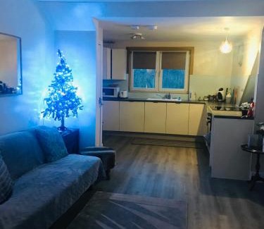 Dunfermline Apartment | “A Wee Pad in Dunfermline”