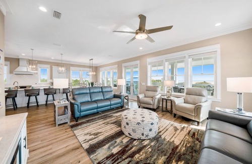 Sea Palm Village House | A Weekend at Billy's: Stunning Secluded Property, Private Pool, Gulf Views
