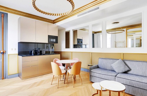 8th Arrondissement Apartment | A Wonderful 1-BR in the Champs Elysées