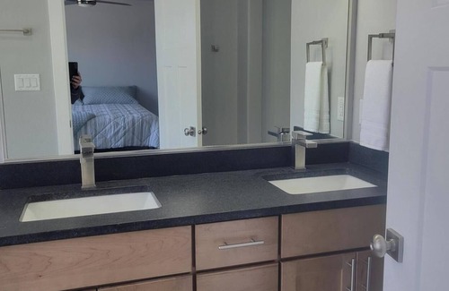 Elko House | A Wonderful Vacation on a BRANDNEW Modern Townhome! Peaceful, Charming, Spacious