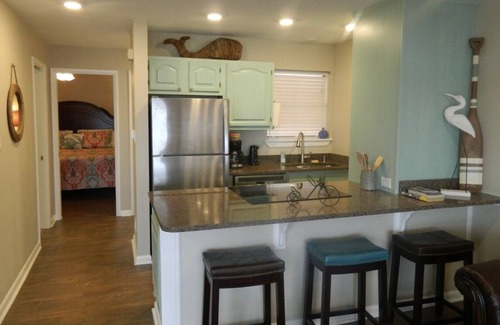 Hot Springs Condo | A12 Luxury Lake Front - Our Guests Keep Coming Back! *See our 5 Star Reviews*