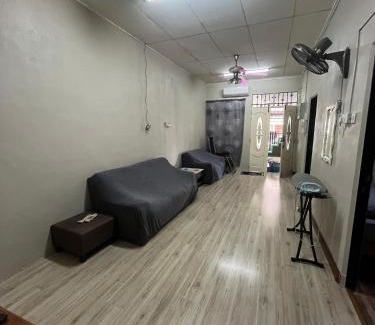 Kawasan Perindustrian Mara House | AA Homestay