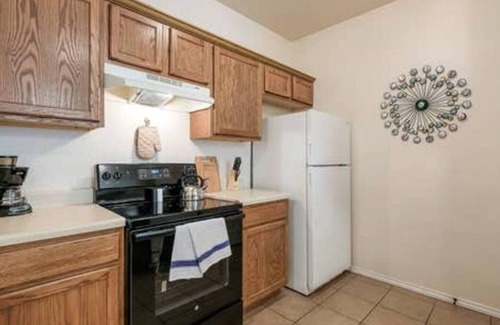 Medical Center District Apartment | AA4 l NEWLY Updated l 4-min to Medical Center l 2BR & 2BA l Monthly rental
