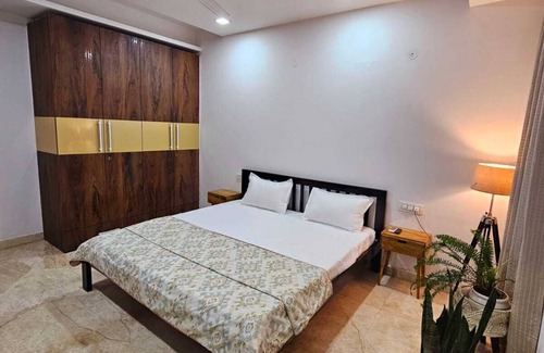 Vasant Kunj Apartment | AAA Home - Vasant Kunj by Maple Key Stays