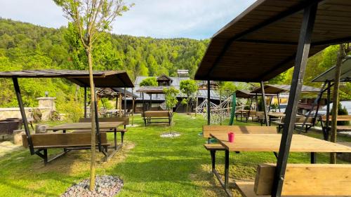 Bolu Bed & Breakfast | Abant Zümrüt Dağ Evi