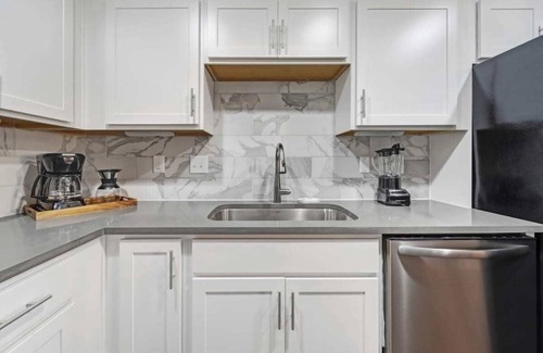 Salemtown Apartment | Abode | Germantown | ADA 2BR