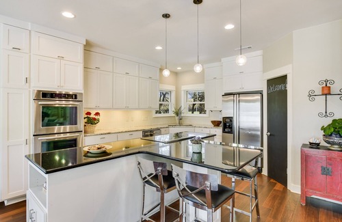 Westwood House | Above Auth Westlake I Pool I Hot Tub I Game Room I Back House I Greenbelt