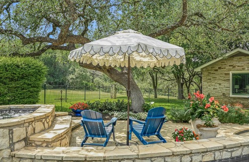 Westwood House | Above Auth Westlake I Pool I Hot Tub I Game Room I Back House I Greenbelt