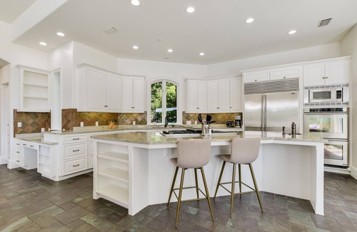 Austin House | Above Casa Paradiso I Waterfront I Lake Austin I Pool&Spa I Game Room