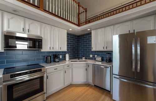 East Price Hill Apartment | Above Coffee Shop, Cincy Hilltop Apt, City Views!