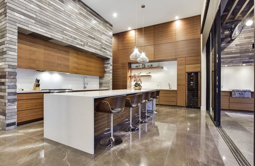 Austin House | Above Pinnacle I Modern Luxury | Pool&Spa | Casita I Events I Services